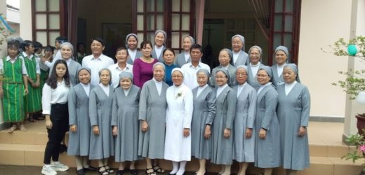 Thánh Lễ Tạ Ơn Ngân Khánh Tu Dòng Của Sr.Thérèse Nguyễn Thị Loan, SPC