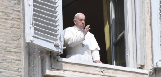 Kính Mời Lãnh Nhận Phép Lành “Urbi et Orbi” Do ĐTC Ban Vào Lúc 18h00 Thứ Sáu Ngày 27/03