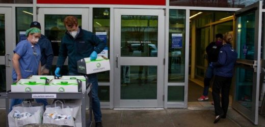 Giáo Phận Boston Lập Các Nhóm Linh Mục Để Xức Dầu Cho Bệnh Nhân Covid-19