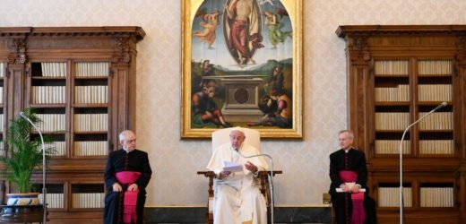 ĐTC Phanxicô: Cần Dẹp Bỏ Những Gian Dối Trong Tâm Hồn Để Nhìn Thấy Chúa