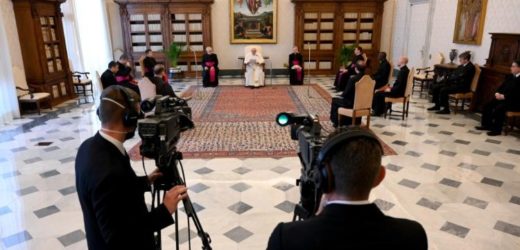 ĐTC Phanxicô: Cầu Nguyện Giúp Chúng Ta Hy Vọng, Dù Giữa Khó Khăn Thử Thách