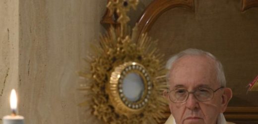 ĐTC Phanxicô (15/5): Ở Đâu Cứng Nhắc, Ở Đó Không Có Thánh Thần