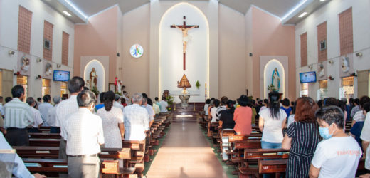 Covid-19: Niềm Vui Khi Thánh Lễ Cộng Đồng Được Cử Hành Trở Lại