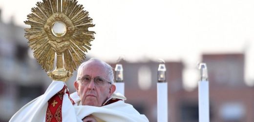 Truyền Hình Trực Tiếp Lễ Mình Và Máu Chúa Kitô Do ĐTC Phanxicô Cử Hành