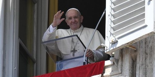 ĐTC Phanxicô Chủ Sự Buổi Đọc Kinh Truyền Tin Lễ Đức Mẹ Lên Trời