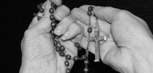 Tất Cả Giáo Phận Ở Indonesia Đọc Kinh Mân Côi Truyền Giáo