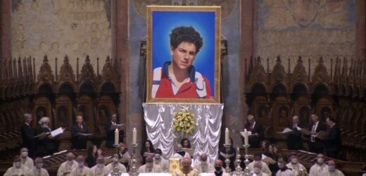 Lễ Phong Chân Phước Cho Thiên Tài Tin Học Tuổi Teen Carlo Acutis