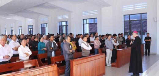 Gặp Gỡ Ca Trưởng Tại Nhà Mục Vụ Giáo Phận