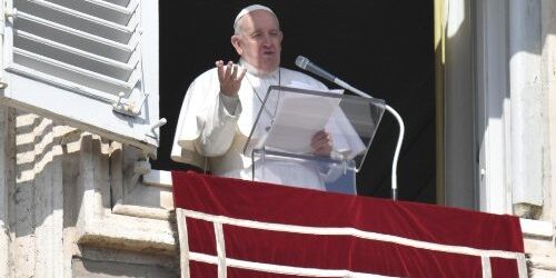 ĐTC Phanxicô: Không Bao Giờ Đối Thoại Với Ma Quỷ