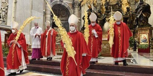 Đức Thánh Cha Cử Hành Lễ Lá Khai Mạc Tuần Thánh 2021
