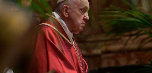 Tưởng Niệm Cuộc Thương Khó Của Chúa Giêsu Tại Đền Thờ Thánh Phêrô