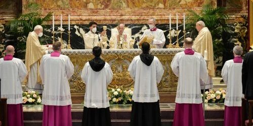 Thánh Lễ Chính Ngày Phục Sinh 2021