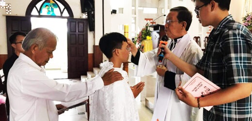 Cậu Bé 14 Tuổi Gặp Chúa Nhờ Video Công Giáo