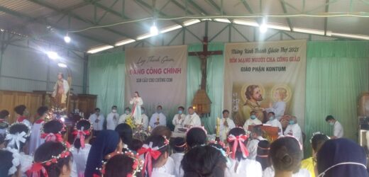 Khai Mạc Tháng Hoa Và Mừng Lễ Thánh Giuse Thợ – Tại TTHH Đức Mẹ Măng Đen (01/05/2021)