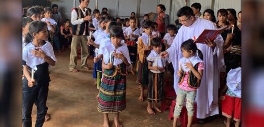 ĐTC Chính Thức Thiết Lập Thừa Tác Vụ Giáo Lý Viên Của Giáo Dân