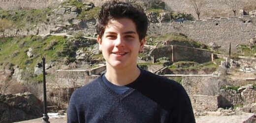 Chân Phước Carlo Acutis – Linh Đạo Nên Thánh Dễ Dàng Cho Người Trẻ Thời 4.0