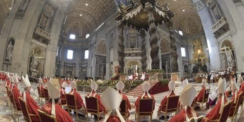 ĐTC Cử Hành Thánh Lễ Trọng Thể Hai Thánh Phê-rô Và Phao-lô Tông Đồ