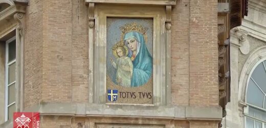 ĐTC Phanxicô: Thưa Với Chúa Về Cơn Sóng Đang Đe Dọa Cuộc Đời