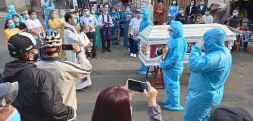 Đắng Cho Người Đi – Cay Cho Người Ở Lại