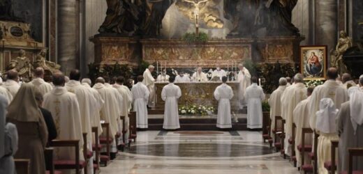 Đức Thánh Cha Khai Mạc Hội Nghị Thứ 50 Của Liên HĐGM Châu Âu