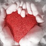 Lũ Đến, Lòng Người Tê Tái. Lũ Đi, Tình Người Đọng Lại