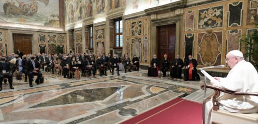 ĐTC Phanxicô Lên Án Phá Thai Và An Tử, Rằng Đó Là Coi Sự Sống Con Người Là “Đồ Phế Thải”