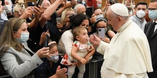 ĐTC Phanxicô: Hy Sinh Bản Thân Phục Vụ Tha Nhân Là Dấu Hiệu Sự Tự Do Cao Nhất