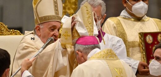 ĐTC Phanxicô: Giám Mục Là Phục Vụ Hơn Là Cai Trị