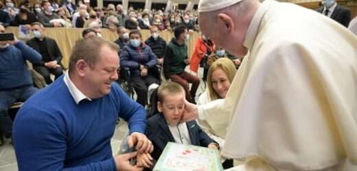 ĐTC Phanxicô: Thánh Giuse Là Đấng Chuyển Cầu, Nâng Đỡ Và Hướng Dẫn Trong Những Lúc Khó Khăn