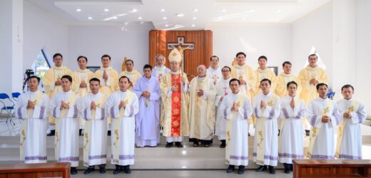 Giáo Phận Kon Tum: Thánh Lễ Truyền Chức Linh Mục Và Phó Tế