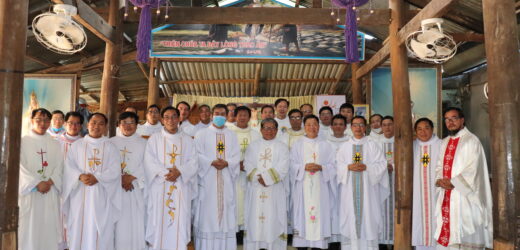 Thánh Lễ Tạ Ơn Và Nghi Thức Nhậm Xứ Đăk Rao Kram