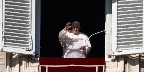 Kinh Truyền Tin (01/01/2022) : Hòa Bình Vừa Là Món Quà Từ Trên Cao Vừa Là Kết Quả Của Sự Dấn Thân Chia Sẻ