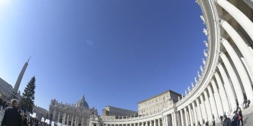 Kinh Truyền Tin 2/1/2022: Ánh Sáng Thiên Chúa Bước Vào Bóng Tối Thế Gian