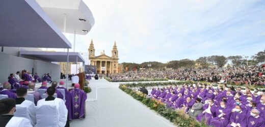 Bài Giảng Thánh Lễ Tại Quảng Trường Vựa Lúa – Malta