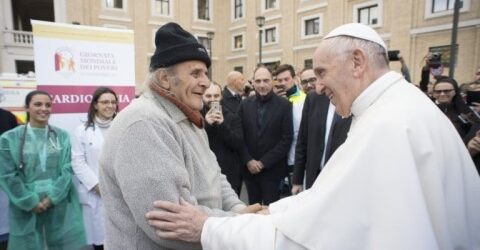 Tại Sao Nói Rằng Người Nghèo Phúc Âm Hóa Chúng Ta?