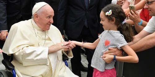 Tiếp Kiến Chung: Bắt Đầu Loạt Bài Giáo Lý Về “Phân Định”