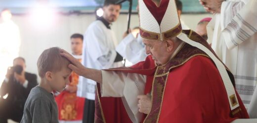 Đức Thánh Cha Chủ Sự Thánh Lễ Suy Tôn Thánh Giá Tại Nur-Sultan