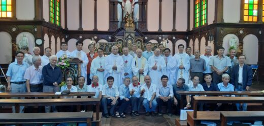Thánh Lễ Mừng Kính Thánh Nữ Têrêxa Hài Đồng Giêsu –                 Bổn Mạng Chủng Viện Thừa Sai Kon Tum