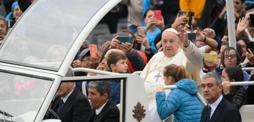 ĐTC Phanxicô: Khi Tâm Hồn U Tối Hãy Tìm Kiếm Chúa Giêsu Và Người Luôn Trả Lời Chúng Ta