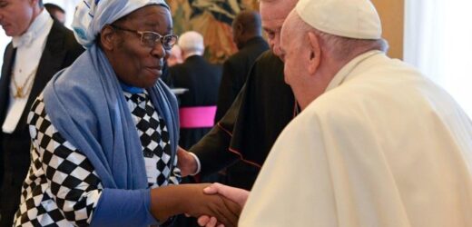 Đức Thánh Cha Tiếp Uỷ Ban Thần Học Quốc Tế