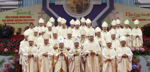 Thánh Lễ Tấn Phong Giám Mục Cho Đức Cha Đa-Minh Đặng Văn Cầu