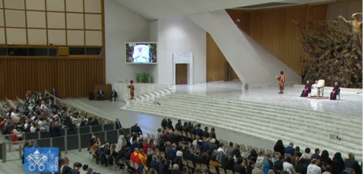 Tiếp Kiến Chung 22/02: Phúc Âm Không Phải Là “Một Đảng Phái Chính Trị, Một Ý Thức Hệ, Một Câu Lạc Bộ”