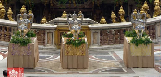 Thánh Lễ Truyền Dầu: Đức Chúa Đã Xức Dầu Tấn Phong Tôi