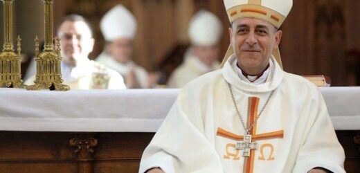 Đức Cha Fernández: Một Người Cứu Chúng Ta, Chứ Không Phải Một Học Thuyết