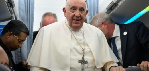 Vatican Bác Bỏ Tin Tức Về Việc ĐTC Phanxicô Có Thể Thăm Nga Vào Tháng 6