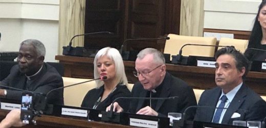 ĐHY Parolin: Khoa Học Phục Vụ Phẩm Giá Con Người