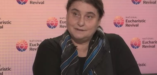 Phỏng Vấn Mẹ Chân Phước Carlo Acutis – Kỳ 1: Mọi Người Đều Có Thể Bước Theo Linh Đạo Của Carlo