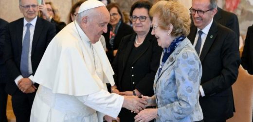 ĐTC Phanxicô: Tiền Bạc Phải Phục Vụ Chứ Không Cai Trị Con Người