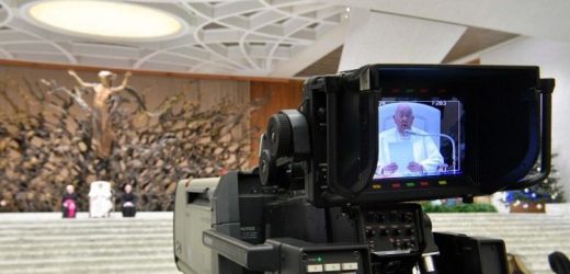 Bộ Trưởng Bộ Truyền Thông Vatican: Truyền Thông Công Giáo Phải Tạo Nên Hiệp Thông Và Mang Lại Hy Vọng