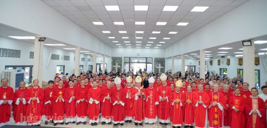 Học Viện Công Giáo Việt Nam Khai Giảng Niên Khóa 2024 – 2025: Bổ Nhiệm Tân Viện Trưởng, Trao Bằng Thạc Sĩ Và Cử Nhân Thần Học